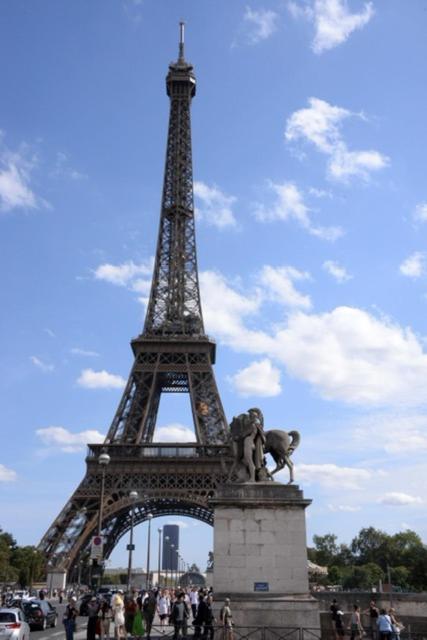Eiffel Edge Escape 30 M From Eiffel Tower Apartment Париж Екстериор снимка